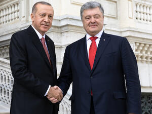 Poroshenko met Turkish President Recep Tayyip Erdogan during the 7th meeting of the council between Turkey and Ukraine held in Istanbul on Saturday. (Shutterstock)