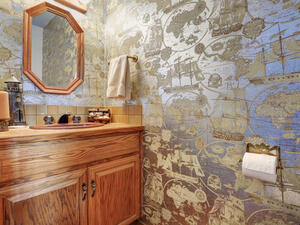 ورق الحمام يضفي لمسة أناقة وفخامة الحمام ورق الحمام يضفي لمسة أناقة وفخامة الحمام