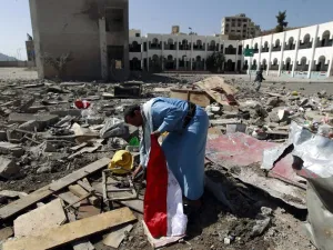 أسفر النزاع في اليمن منذ آذار/مارس 2015 عن مقتل أكثر من 6600 شخصا 