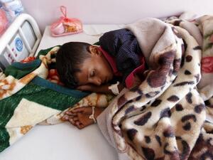  الكثير من اليمنيين تأثروا بإغلاق المطار مثل الطلاب المبتعثين للدراسة في الخارج