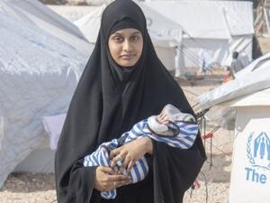Shamima Begum with her third child Jerrah, who died on Thursday. (JAMIE WISEMAN/ DAILY MAIL)