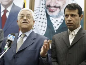 أبو مازن ينفعل نتيجة ضغوط دول عربية عليه بسبب دحلان