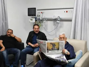 من المتوقع أن يبقى عباس يومين إضافيين في المستشفى 
