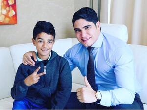 احمد ابوهشيمة والطفل عبدالرحمن