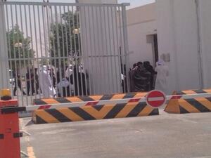 تعاني من ظروف شاقة داخل المعتقل في غرفة لم تذهب للمسجد ولم يدخل لها الهواء منذ عام 