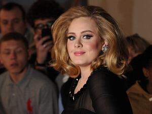 النجمة العالمية أديل