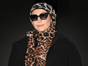 أمل حجازي...هل خلعت الحجاب؟