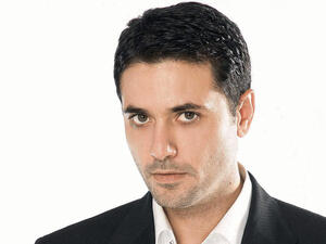 الفنان أحمد عز