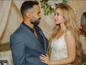 أحمد فهمي، هنا الزاهد