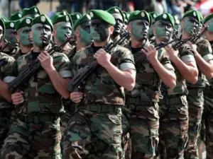 مسلحان من الموساد عثر عليهما في مكان قريب من ورشة تصنيع فرقاطتين جزائريتين