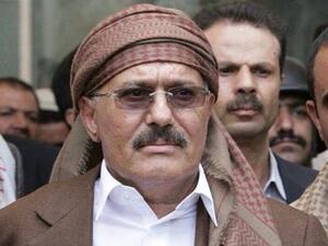 عُمان تنجح بإطلاق سراح أبناء صالح.. والتحالف يفشل مغادرتهم
