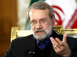 رئيس البرلمان الإيراني: ترامب ليست لديه القدرة العقلية للتعامل مع الأمور
