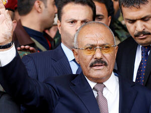 قالت المصادر إن تدخل المبعوث الأممي في الصفقة ربما يقضي بانخراط الحوثيين في مباحثات جنيف