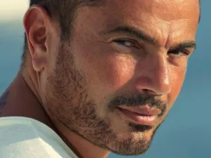 After releasing his full album for free online following a few teaser singles, Diab has also released 'Bahebbak Ana' early on Monday, dedicating it to his 16.7 million fans on Facebook to coincide with his 57th birthday this week. (Source: amrdiab - Instagram)