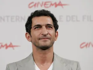 عمرو واكد