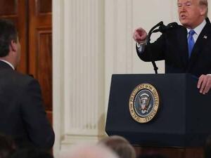 أكوستا اشتبك مرارا مع ترامب
