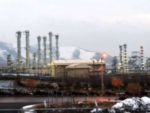 ايران تزيل قلب مفاعل "أراك" النووي وتملأه بالاسمنت