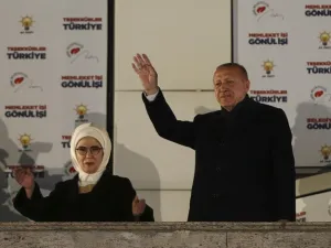 أكد الرئيس أردوغان أن على أجندة العدالة والتنمية، "برنامج اصلاحات هام للغاية"
