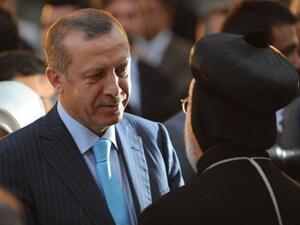 أردوغان: الانقلابيون شذبوا لحيتنا!