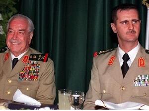 تولى طلاس منصب وزير الدفاع بين عامي 1972 و2004 