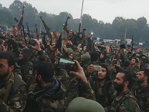 الحفلة الراقصة جاءت خلال تخريج فوج "مغاوير البحر" وهو بمثابة قوات رديفة للنظام السوري 
