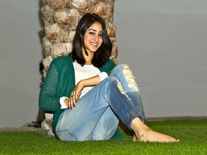 الفنانة أسيل عمران 