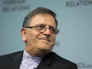 ردد المتظاهرون هتافات من قبيل "العدالة ستتحقق عندما يتم إعدام سيف" 
 