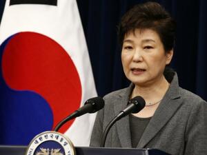 رئيسة كوريا الجنوبية المتورطة في فضيحة فساد قد تتخلى عن السلطة
