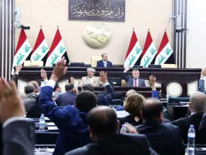 البرلمان العراقي يعقد جلسة لاستكمال مناقشة مسألة إقالة وزير الدفاع