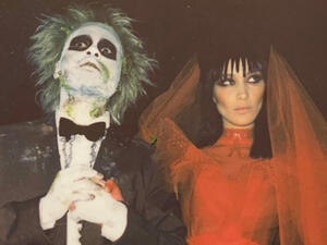 They were born in 1990 and 1996 (Source:  bellahadid / Instagram ) 