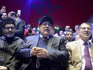 رئيس الحكومة المغربية السابق يخلط السياسي بالدعوي