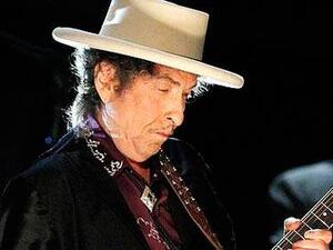 The iconic singer has finally agreed to pick up his prestigious award in person. (File photo)
