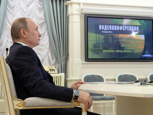 استخبارات بريطانيا تعتقد أن بوتين "يريد تحويل ليبيا إلى سوريا جديدة