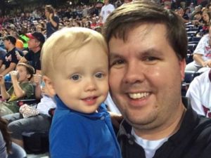 الوالد وطفله الراحل 