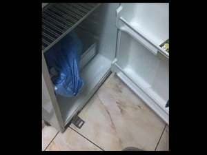 جثة رضيع في ثلاجة طعام