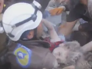 ضربات جوية تصيب 3 مراكز للدفاع المدني في مناطق المعارضة بحلب