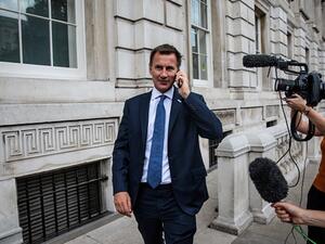 هانت: المملكة المتحدة والصين قوتان رئيسيتان تملكان منظورا عالميا