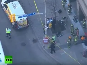 الشرطة لم توضح ما إذا كان الأمر متعمدا أم مجرد حادث سير.