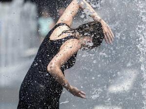 كندا تبحث عن انقاذ 