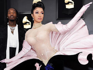 Offset proposed to Cardi onstage in Philadelphia in October 2017 (Source: iamcardib / Instagram )