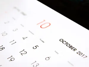 توقعات الأبراج لشهر تشرين الأول/ أكتوبر 2017 مع كارمن شماس
