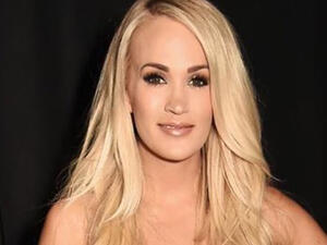 Carrie Underwood is expecting her Second child (Source: carrieuderwood / Instagram ) 