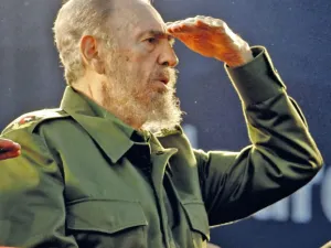 الرئيس الكوبي السابق فيدل كاسترو (88 عاما)