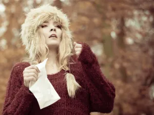 ارتفاع الحرارة مع ارتعاش الجسم يشير إلى البرد خاصة لدى الأطفال

