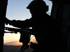 17 قتيلا في تحطم مروحية عسكرية في افغانستان
