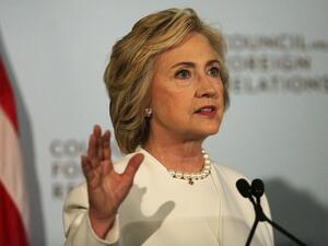 Former Secretary of State Hillary Clinton gives a speech on her approach to defeating Daesh at the Council on Foreign Relations on November 19, 2015. (AFP/Spencer Platt)