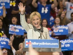 المرشحة الديموقراطية هيلاري كلينتون