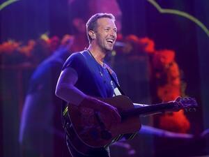 Popular British band to play two "human rights concerts" which will be attended by Palestinian Arabs as well. (Arutz Sheva)
