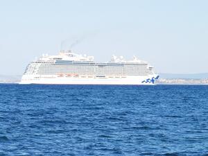Cruise ship Azamara Journey arrived at Doha Port carrying more than 1,000 tourists of different nationalities. (Shutterstock) Cruise ship Azamara Journey arrived at Doha Port carrying more than 1,000 tourists of different nationalities. (Shutterstock)