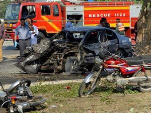 Pakistani security officials inspect the site of an explosion in Lahore on July 24, 2017. (AFP/ File Photo)